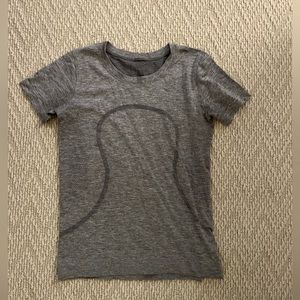 Lululemon loose fit tshirt
